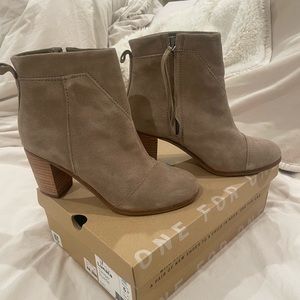TOMS Lunata Taupe Suede Booties - Size 6.5